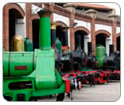�El Museo del Ferrocarrill de  Catalu�a en el verano!
