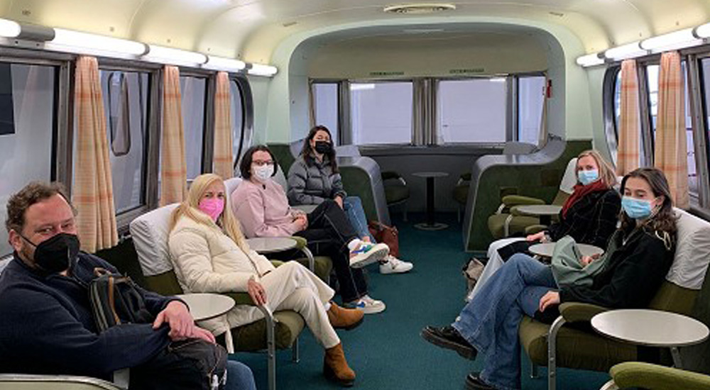 El Museo del Ferrocarril de Catalu�a se re�ne con 20 estudiantes, en su mayor�a mujeres, de ocho pa�ses de Europa
