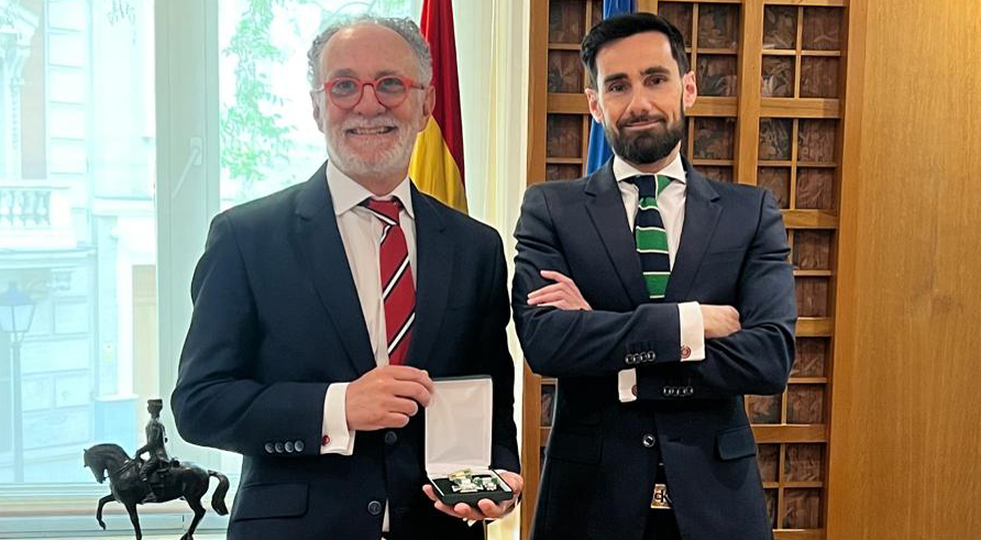 Jos� Ram�n Sempere, medalla al M�rito de la Guardia Civil